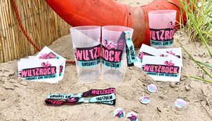 Wutzrock-Care-Pakete mit T-Shirts und Bändchen ab sofort im Online-Shop erhältlich!